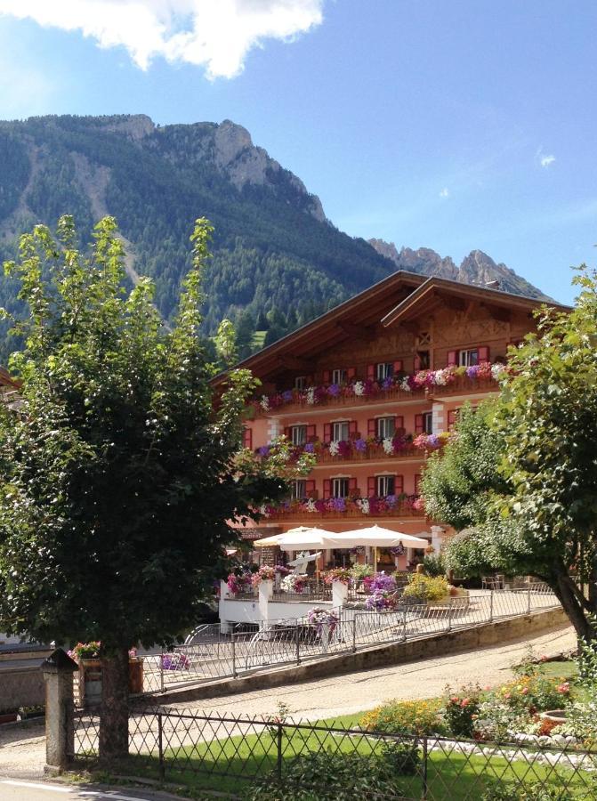 Hotel La Serenella Moena Exteriör bild
