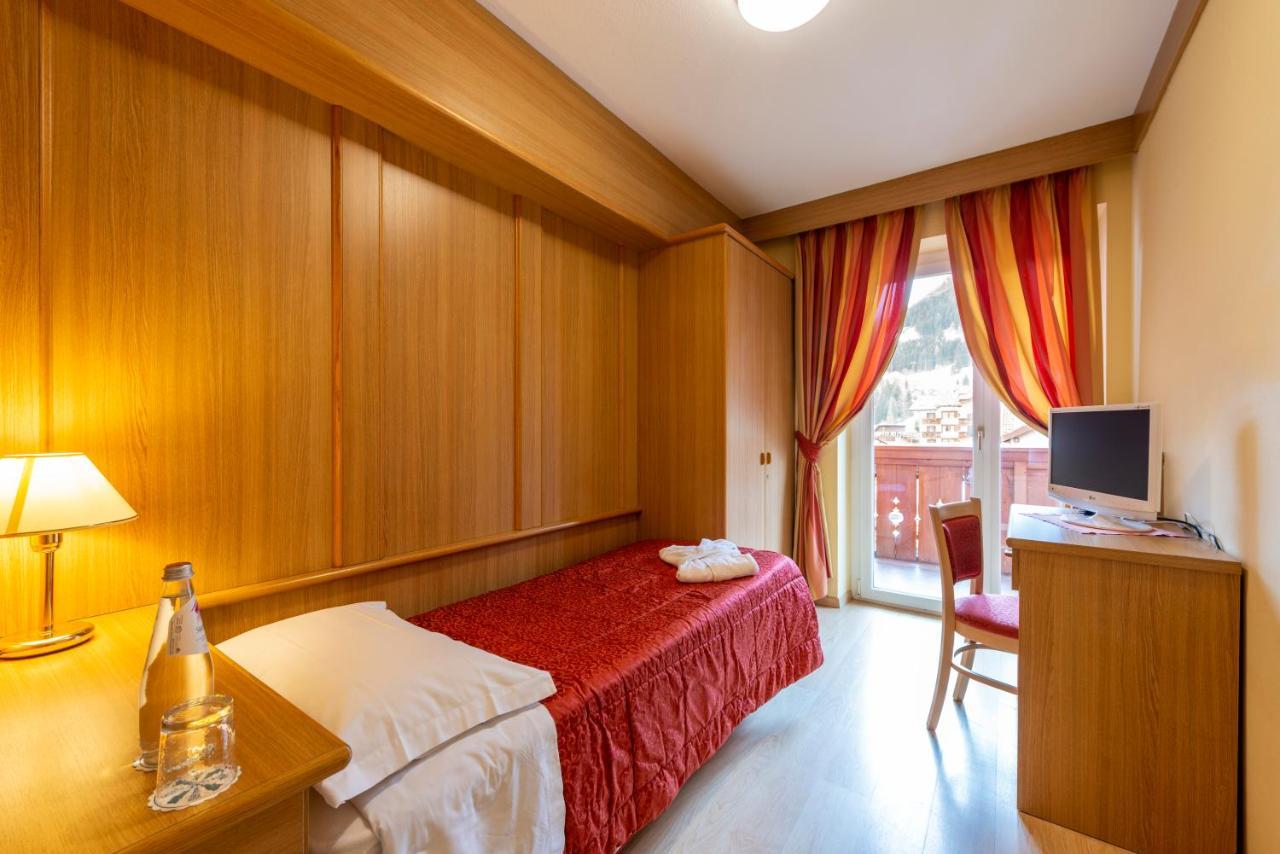 Hotel La Serenella Moena Exteriör bild